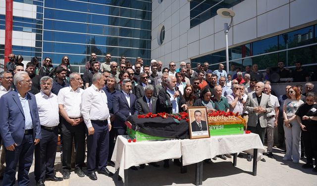 Adıyaman'da kalp krizi sonucu hayatını kaybeden avukat son yolculuğuna uğurlandı