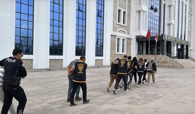 Adıyaman'da masaj salonuna yönelik fuhuş operasyonunda gözaltına alınanlardan 3'ü tutuklandı