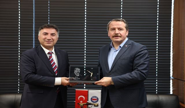 Rektör Demir'den Memur-Sen'e Ziyaret
