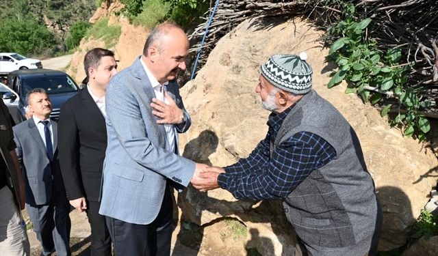 Vali Canalp'ten Duygusal Babalar Günü Mesajı