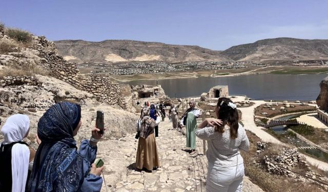 Hasankeyf Gençlik Kampı İlk Misafirlerini Ağırladı: Gençler Antik Kente Hayran Kaldı!