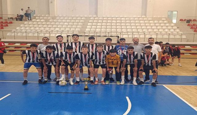 Futsalda Şampiyon Ziya Gökalp Anadolu Lisesi