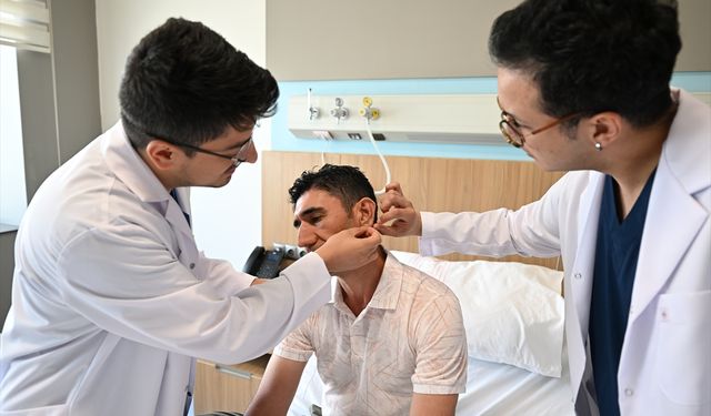 Gaziantep'te kavga sırasında kopan kulak memesi, süper mikrocerrahiyle yerine dikildi