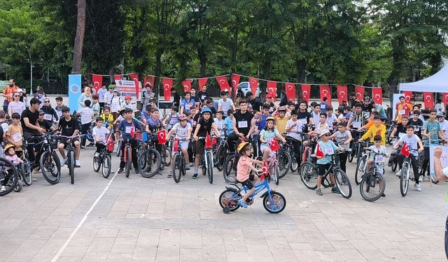 Siirt'te pedallar sağlık için çevrildi