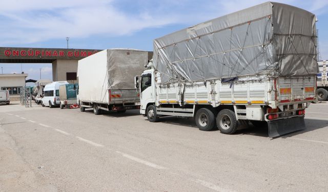 Türkiye'deki Suriyelilerin Kilis'ten ülkelerine dönüşü sürüyor