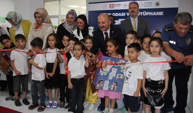 Adıyaman'da depremde hayatını kaybeden öğretmen ve kızının isimleri görev yaptığı okulda yaşatılacak