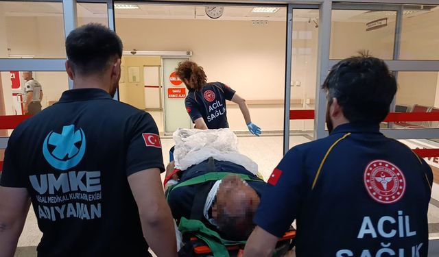 Adıyaman'da şarampole devrilen hafif ticari araçtaki 1 kişi hayatını kaybetti