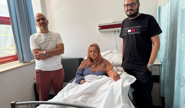 Diyarbakır'da dirseğinden yaralanan kadın cerrahi müdahaleyle sağlığına kavuştu