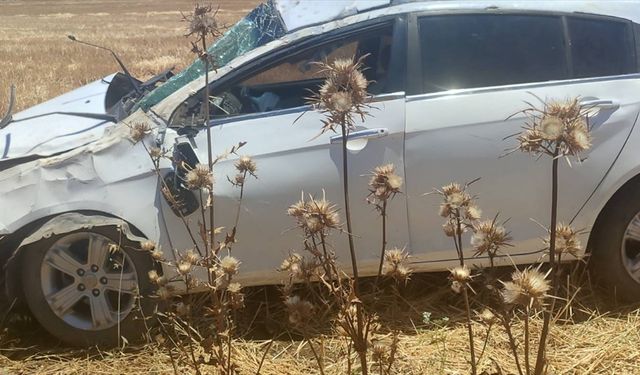 Gaziantep'te araziye devrilen otomobilin sürücüsü yaralandı