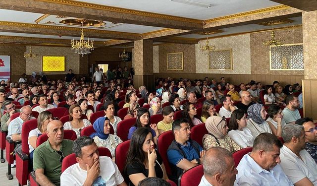 Kilis'te öğretmen ve öğrenciler siber suçlara karşı bilgilendirildi