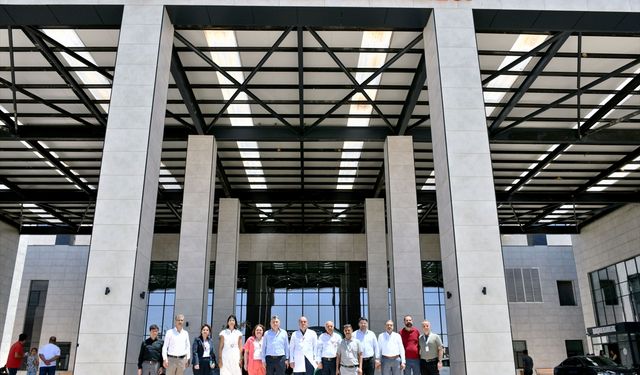 Nizip Devlet Hastanesi hizmet vermeye başladı