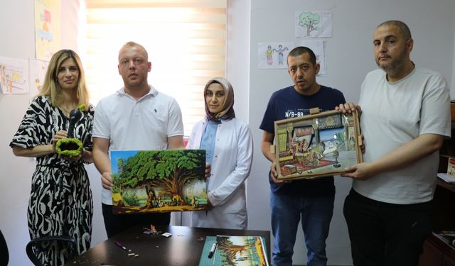 Siirt'teki merkezde özel bireyler ruhsal problemlerini sanatla aşıyor