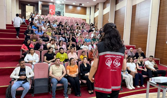 Silopi'de 'Koruyucu Aile Olmak' konulu seminer düzenlendi