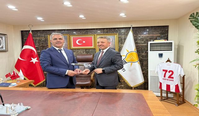 Sanayi ve Teknoloji Bakan Yardımcısı Coştu'dan AK Parti'ye Ziyaret