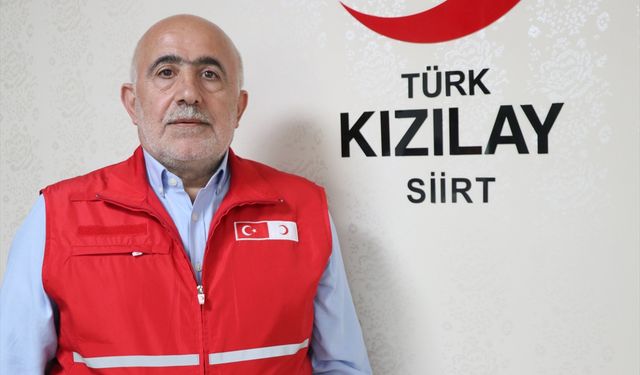 Yakınlarını kan bağışında bulunmaya ikna eden Zeynep'e Türk Kızılaydan 7 madalya