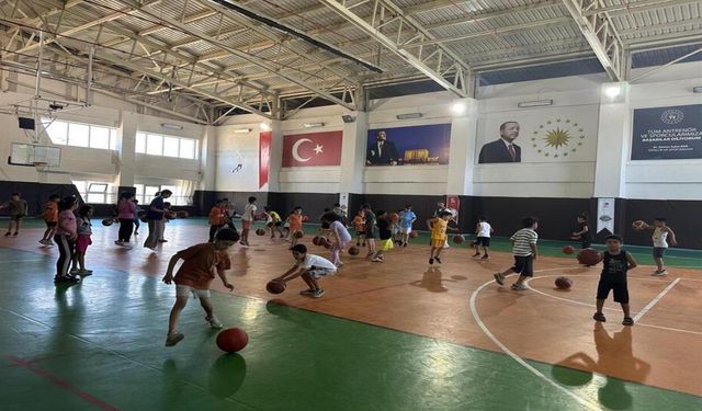 Batman'da Yaz Spor Okulları Geleceğin Yıldızlarını Yetiştiriyor