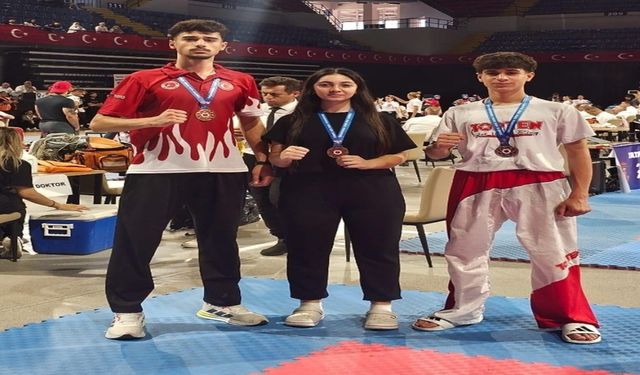 Batmanlı Furkan Çelik Kick Boks Türkiye Şampiyonu