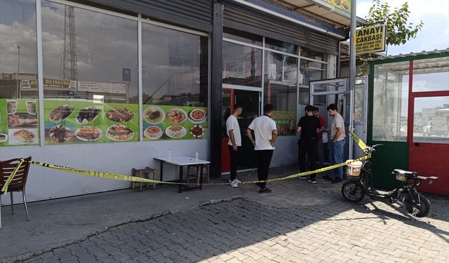 Diyarbakır'da kardeşler arasında çıkan silahlı kavgada çevredeki 2 kişi yaralandı