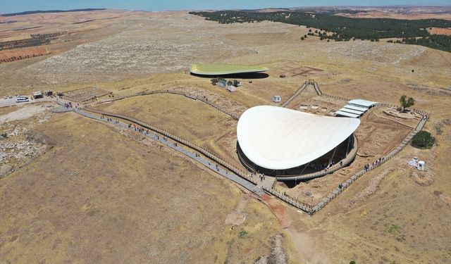 GRAFİKLİ - 'Tarihin sıfır noktası' Göbeklitepe bölge turizminin yıldızı oldu