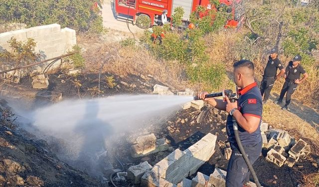 Kilis Belediyesi, Hatay'daki orman yangınına destek için ekip gönderdi