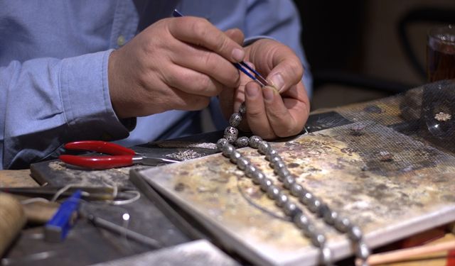 Mardin Artuklu Üniversitesinde 'Tespih Tasarımı ve İmalatı Programı' açıldı