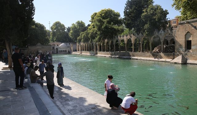 Şanlıurfa ve Kilis'te sıcak hava etkili oluyor