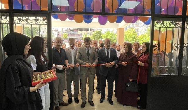 Siirt'te kadın kursiyerler sergi açtı