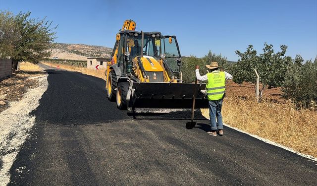 Araban'ın kırsal mahallelerindeki yollar onarılıyor