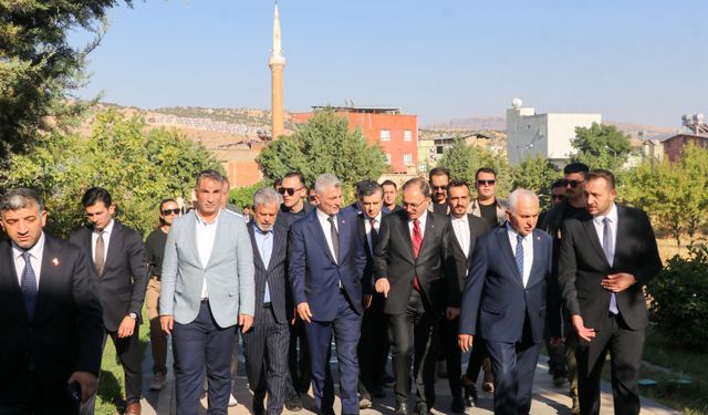 Ticaret Bakanı Ömer Bolat’tan Tillo'da Manevi Ziyaret