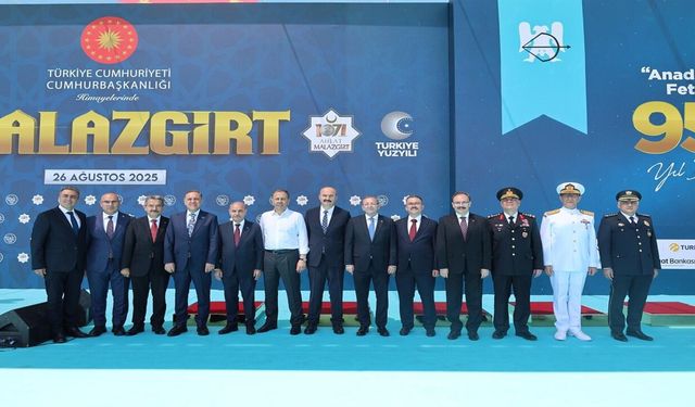Batman Valisi Malazgirt'te Kutlamalara Katıldı
