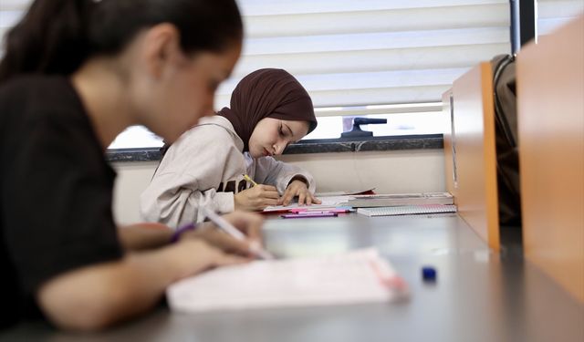 GASMEK'de sınavlara hazırlanan 153 öğrenci liselere yerleşti