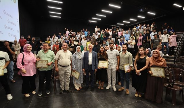 Gaziantep'te Evlilik Okulu Projesi'ni tamamlayan 481 çift sertifikalarını aldı