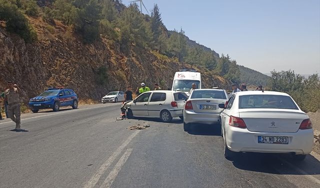 Gaziantep'te zincirleme trafik kazasında 9 kişi yaralandı