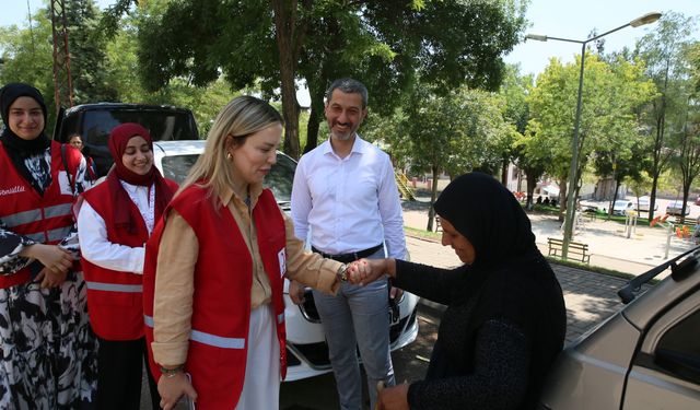Kızılay gönüllüleri ihtiyaç sahiplerini unutmuyor