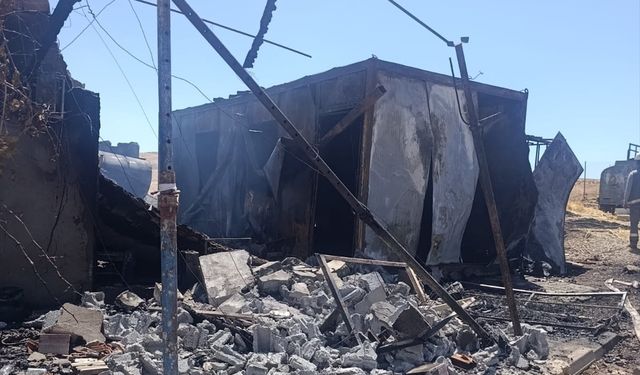 Siirt'te konteynerde çıkan yangın söndürüldü