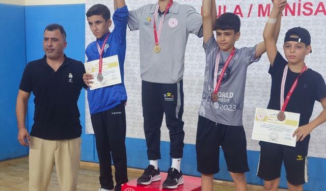 Şırnaklı sporcu Türkiye Güreş Şampiyonasında ikinci oldu