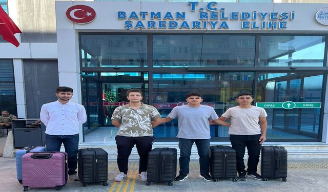 Üniversiteli Gençlere Batman Belediyesi'nden Valiz Desteği