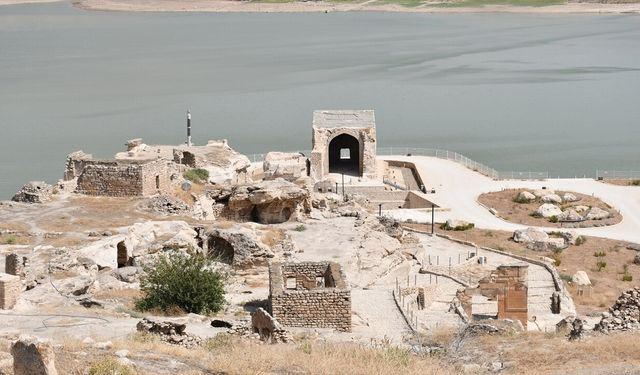Hasankeyf'te Büyük Saray Gizemi Ortaya Çıkıyor