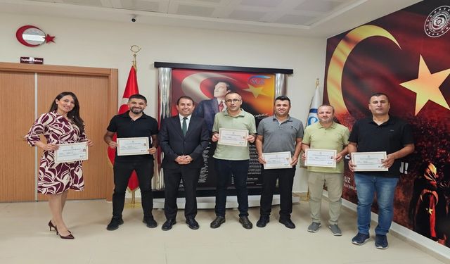 Vali Canalp'ten SGK Personeline Üstün Başarı Belgesi
