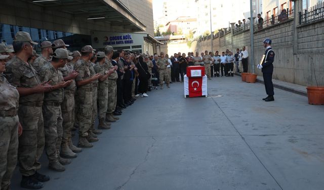 Siirt'te Kalp Rahatsızlığı Sonucu Şehit Olan Asker İçin Tören Düzenlendi
