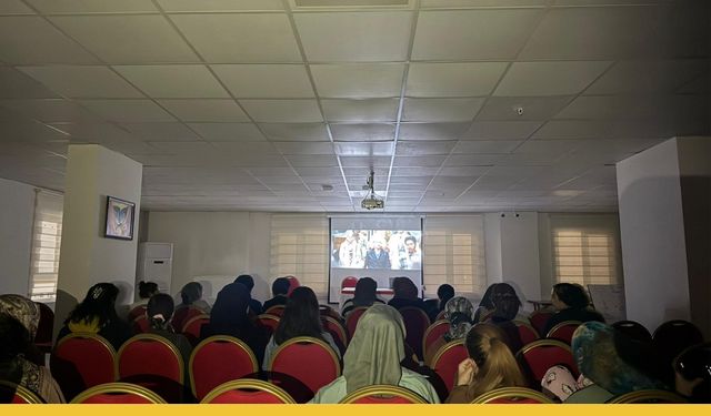 Batman Süveybe Ana Kız Yurdu’nda Sinema Keyfi