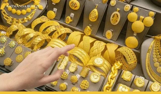 Altın Piyasasında Çeyrek Altın 9.400 TL Sınırını Geçti