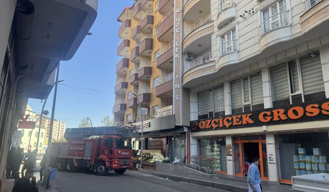 Siirt Kurtalan'da Apartman Yangınında Korkunç Anlar Yaşandı