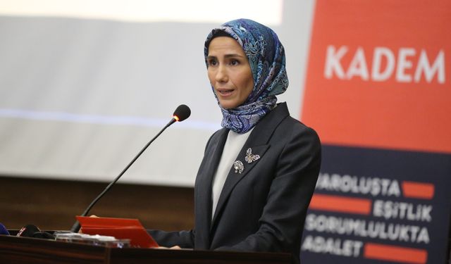 Siirt'te 'Toplumsal Sorunların Çözümünde Kadının Rolü' Toplantısı Düzenlendi