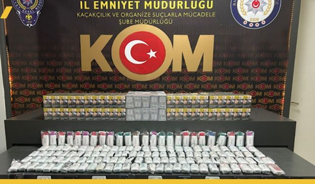 Batman'da Otomobilde Kaçak Sigara ve Elektronik Eşya Zulası