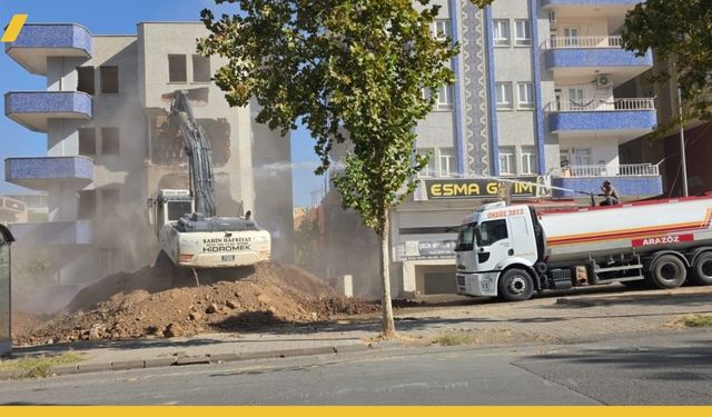 Batman Belediyesi'nden Riskli Yapı Dönüşümünde Yoğun Mesai