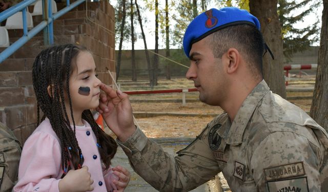 Batman'da Çocuklar Bir Günlük Jandarma Oldu