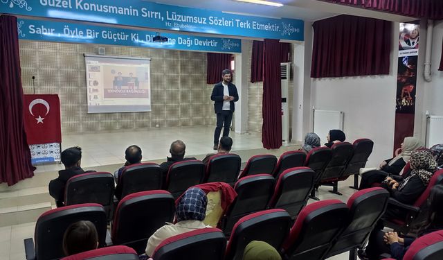 Batman'da Velilere Teknoloji Bağımlılığı Eğitimi