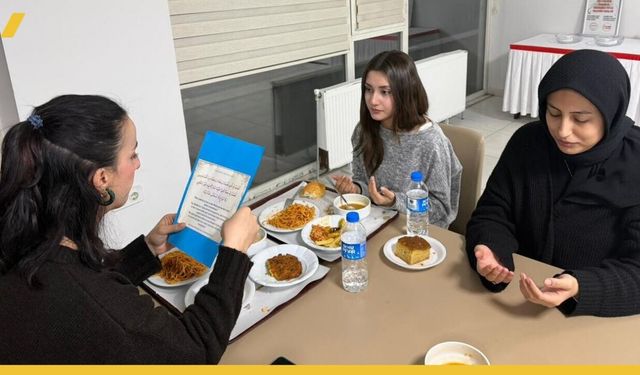 Batman'da Yurt Yemekleri Dualarla Bereketleniyor