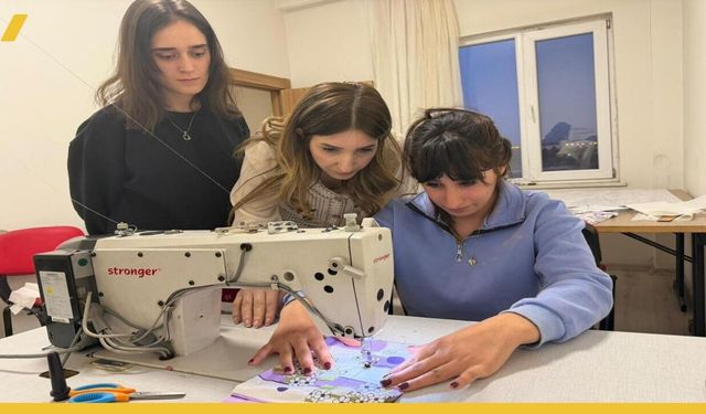 Süveybe Ana Kız Yurdunda 14 Öğrenci Dikiş Nakış Öğreniyor